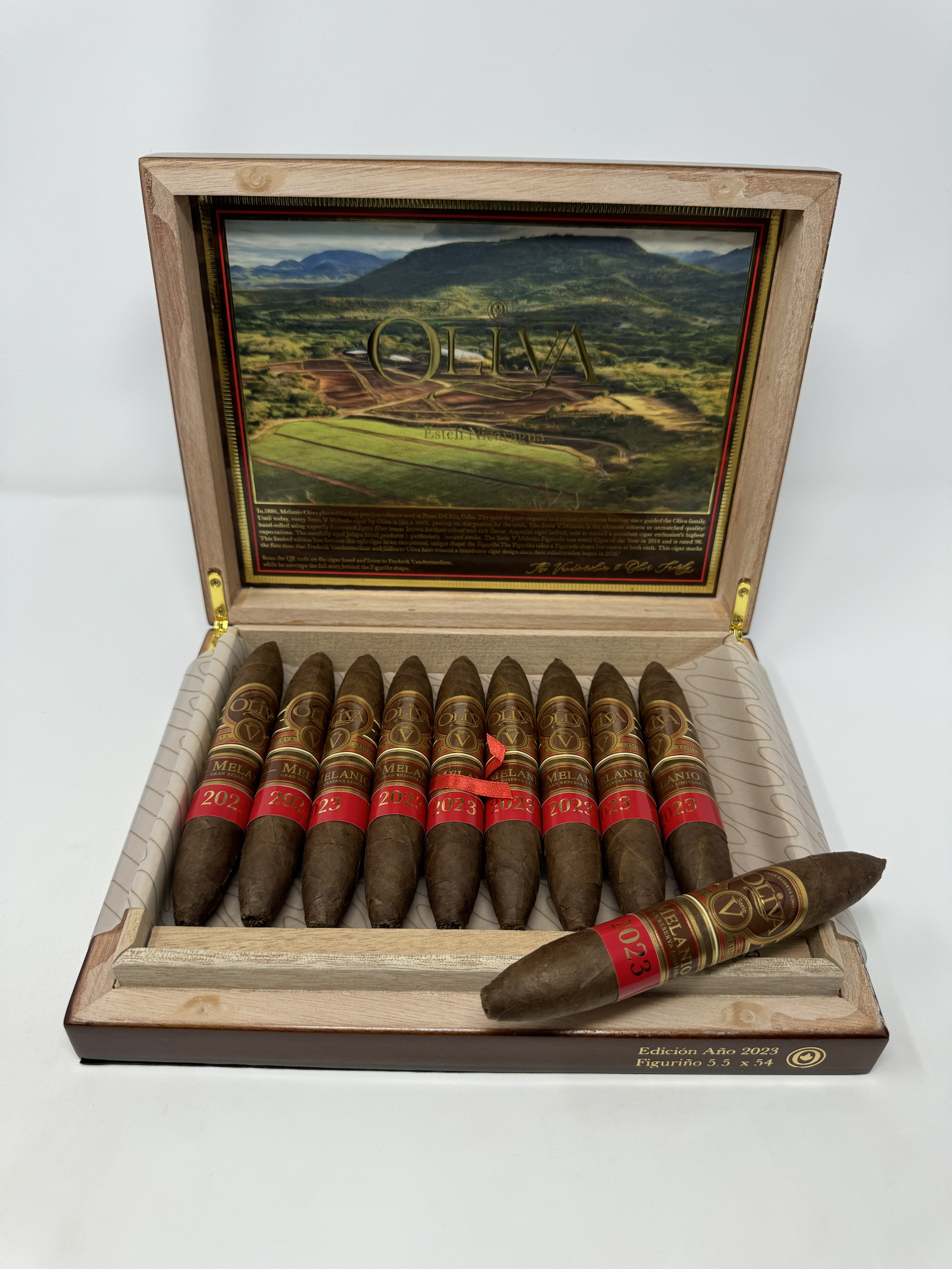 Oliva Series V Melanio